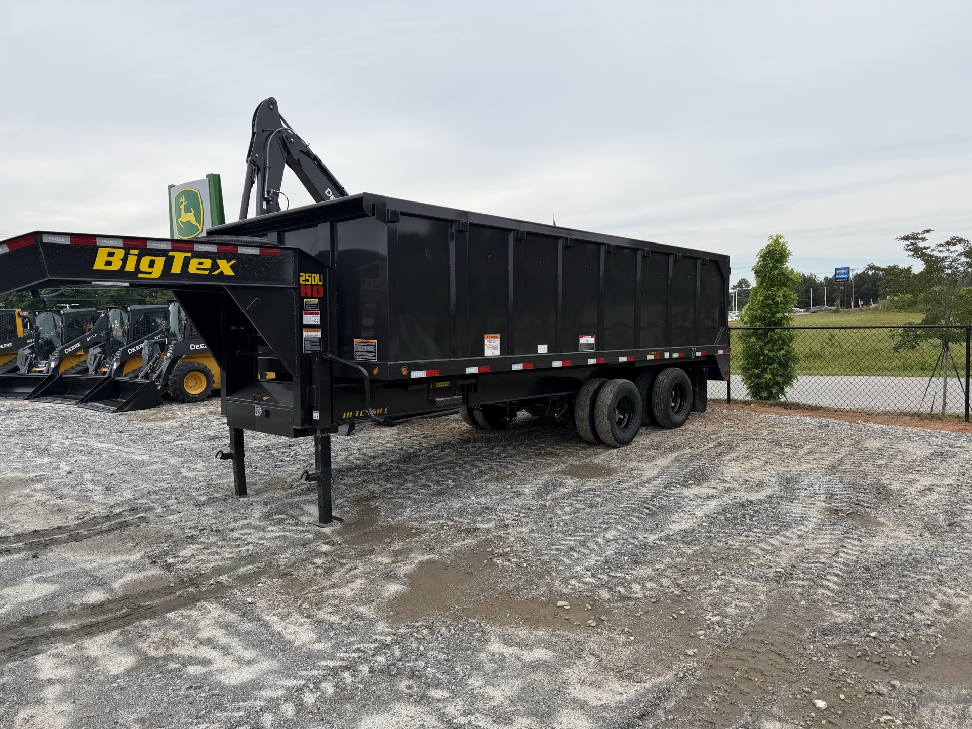 B-Rock’s Big Tex 25DU HD gooseneck dump trailer, available to rent